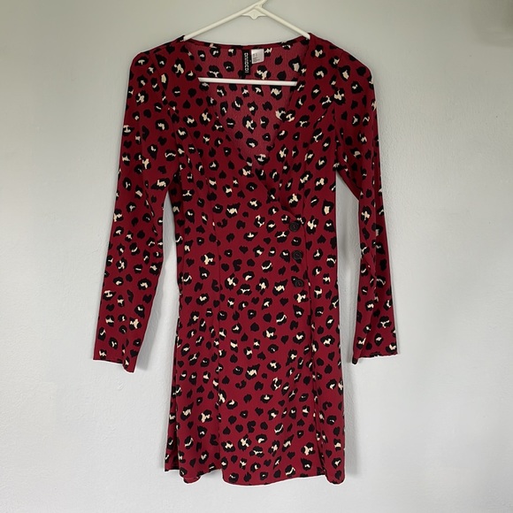H&M maroon leopard print long sleeve wrap dress size 0 - Picture 5 of 10